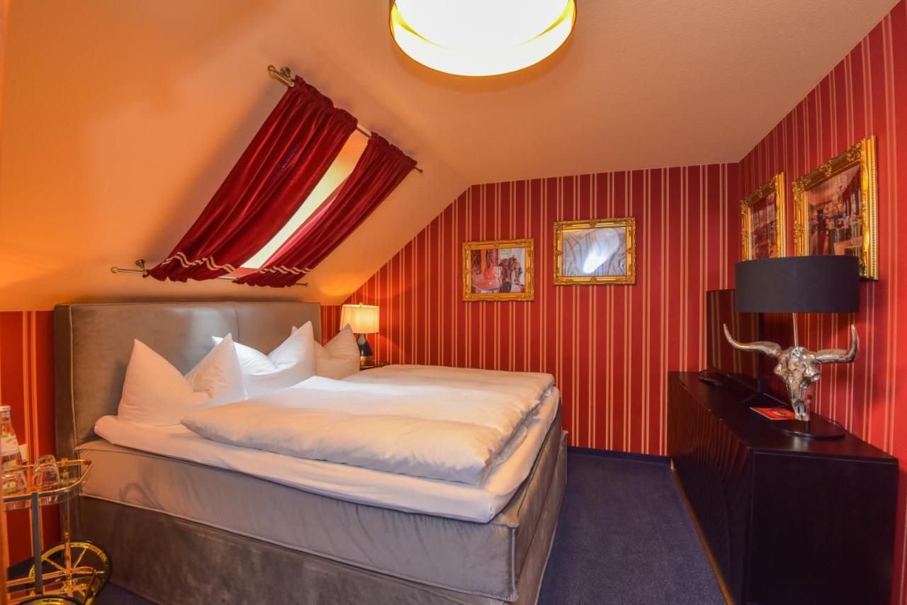 Riverdam Boutique Hotel イルメナウ エクステリア 写真
