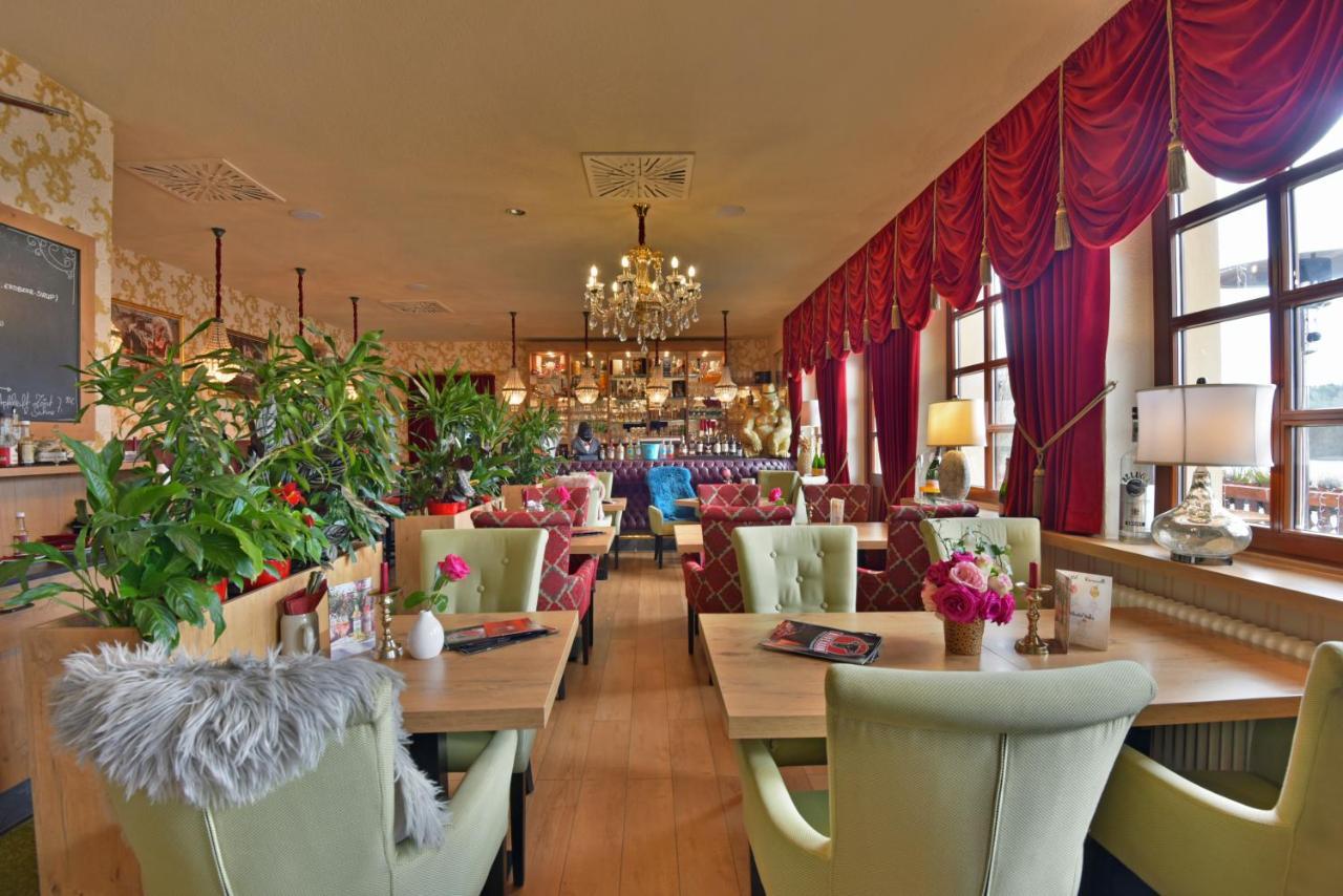 Riverdam Boutique Hotel イルメナウ エクステリア 写真