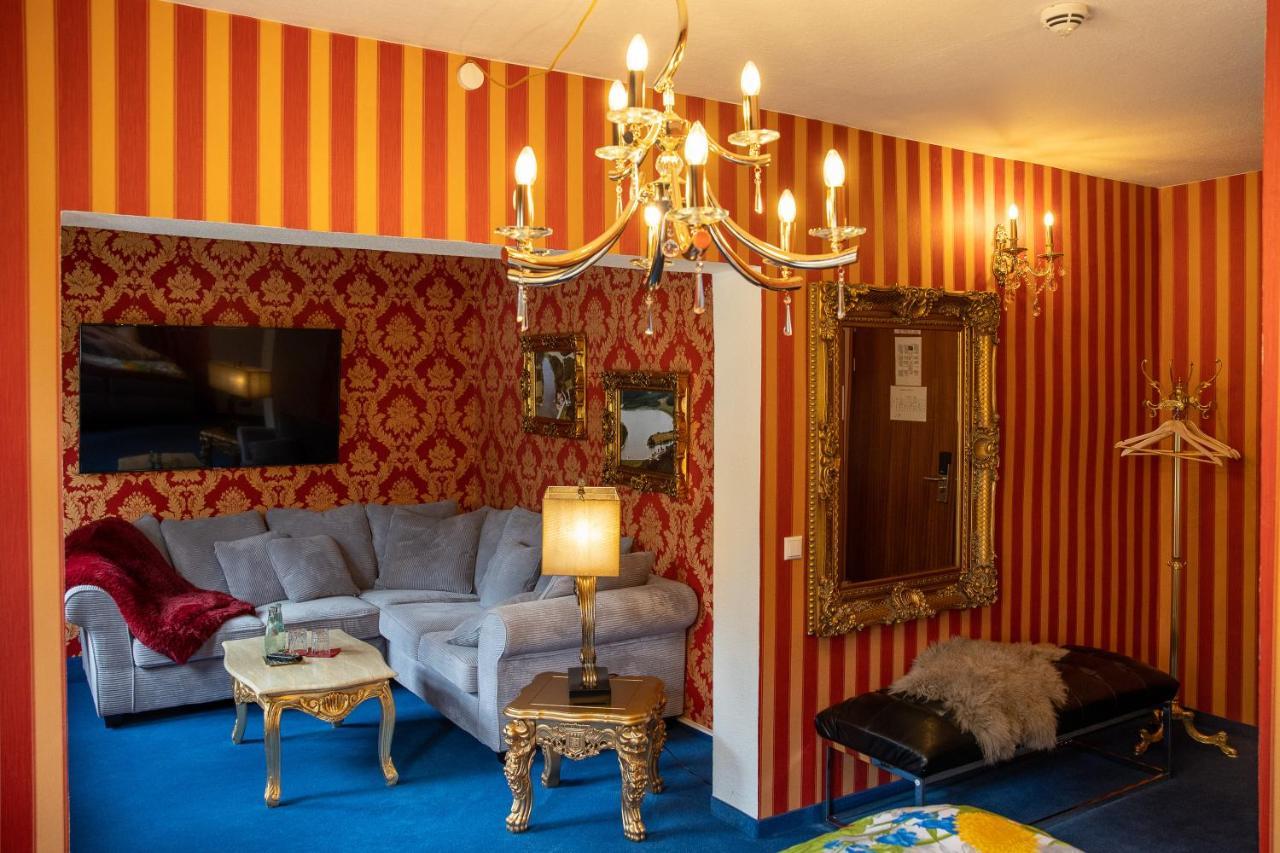 Riverdam Boutique Hotel イルメナウ エクステリア 写真