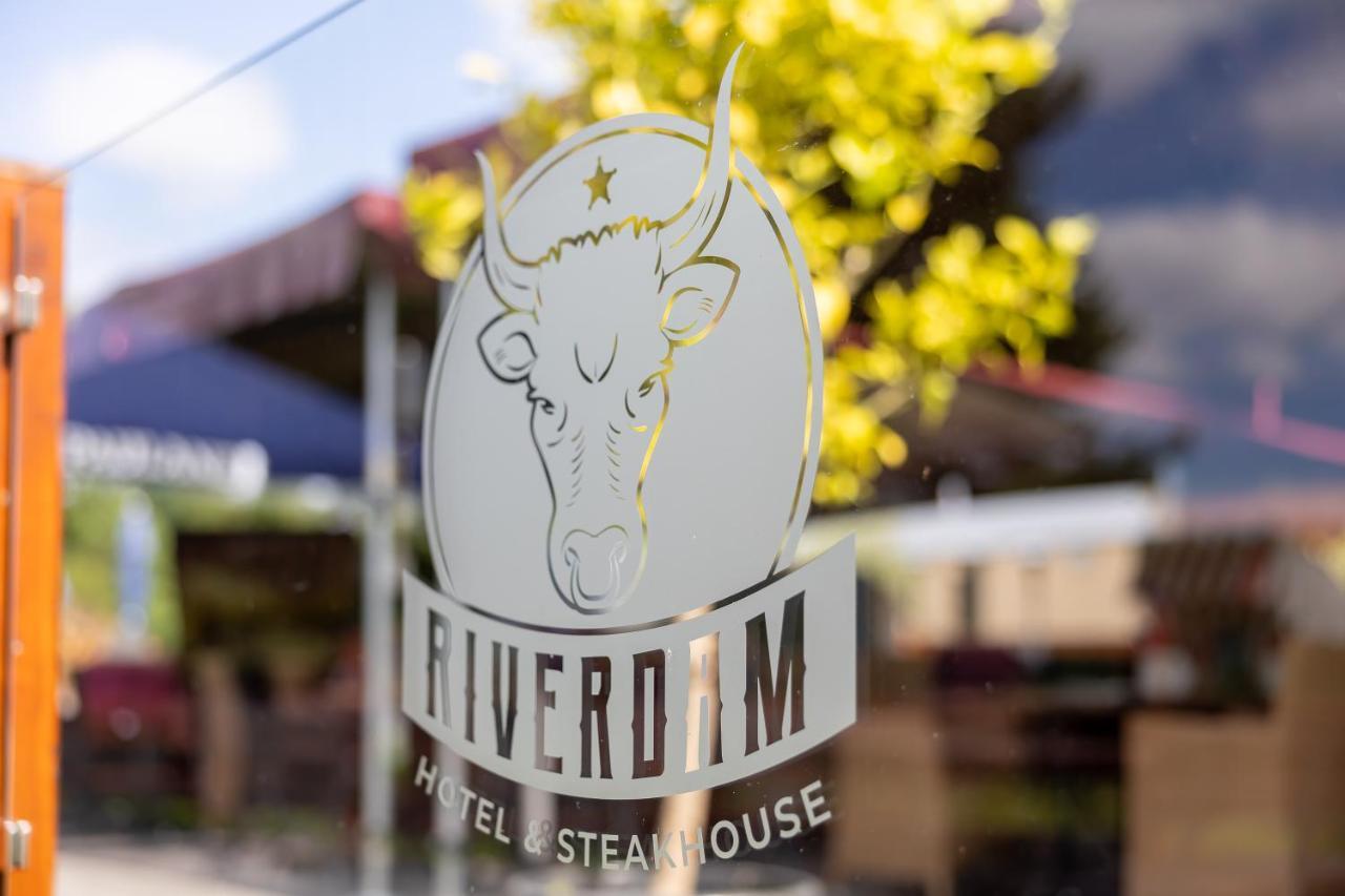 Riverdam Boutique Hotel イルメナウ エクステリア 写真